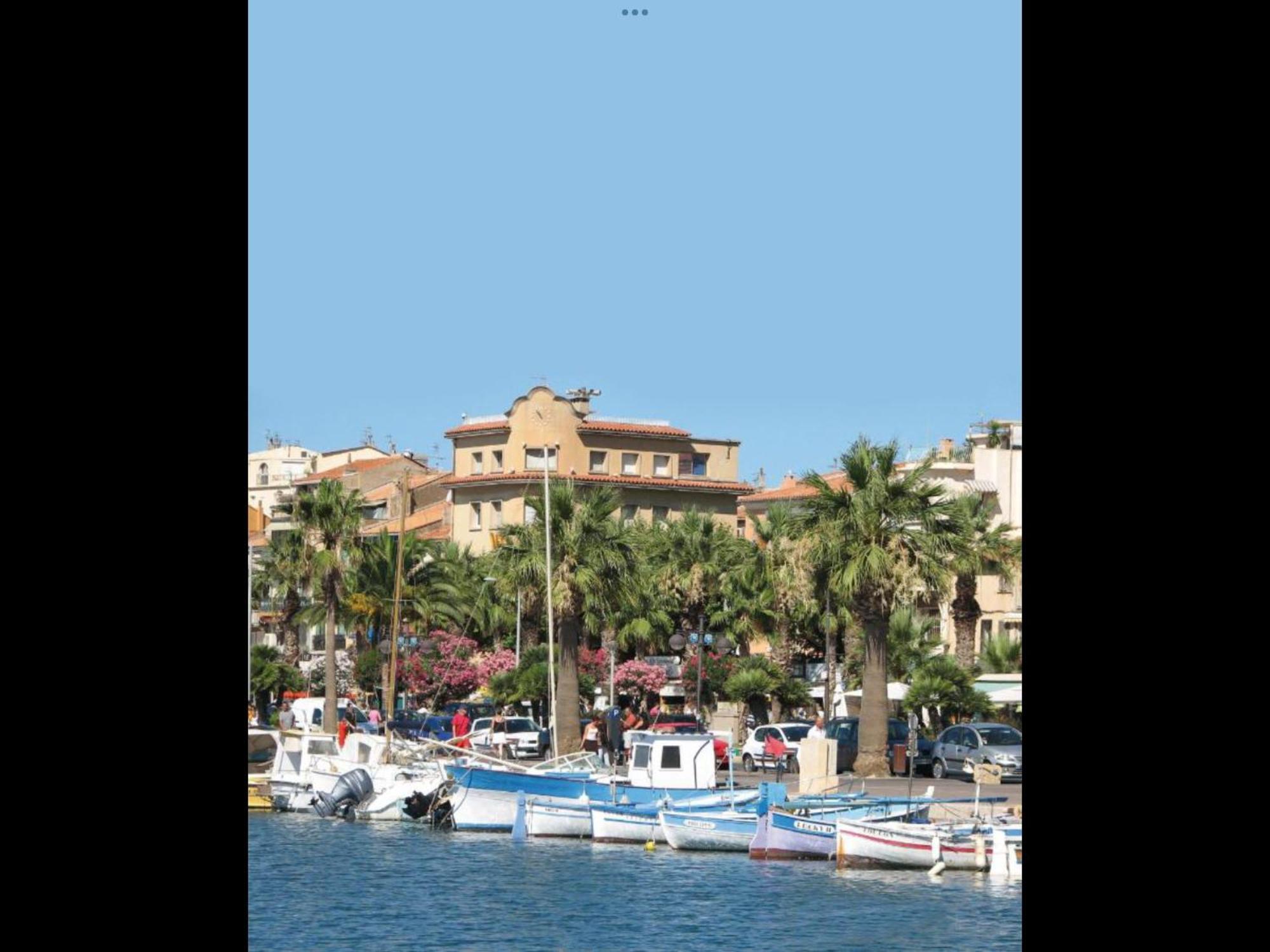 Studio Bandol Centre 2 Etoiles Ideal Emplacement ภายนอก รูปภาพ